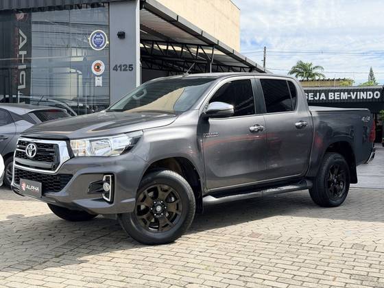 TOYOTA HILUX 2.8 SRV 4X4 CD 16V DIESEL 4P AUTOMÁTICO